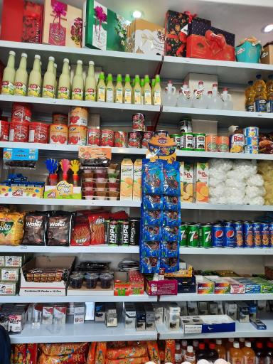 عکس هایپرمارکت طاها