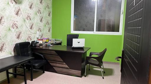 عکس کلینیک توانبخشی، گفتاردرمانی و کاردرمانی امید