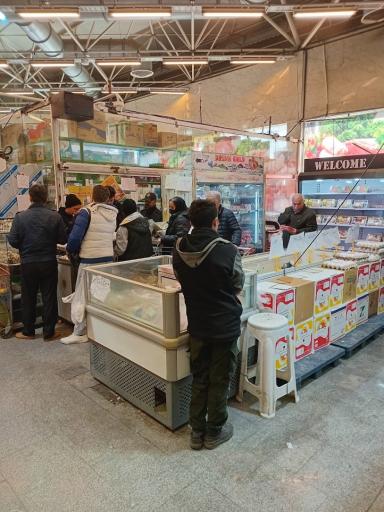 عکس بازار میوه و تره بار زیتون