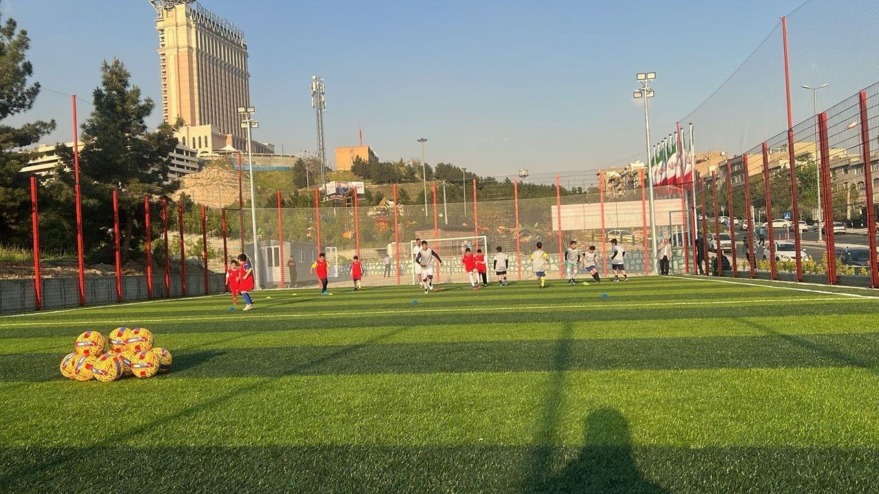 عکس آکادمی فوتبال فولاد کاوه