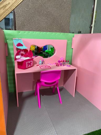 عکس جزیره بازی