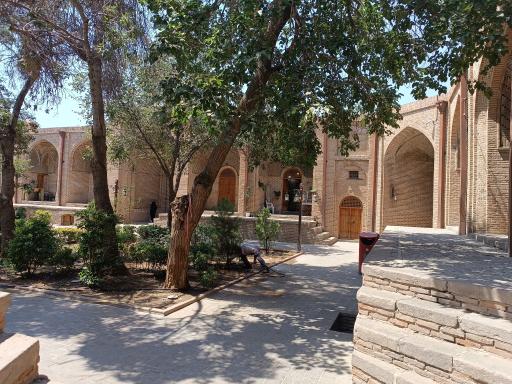 عکس حیاط سعدیه