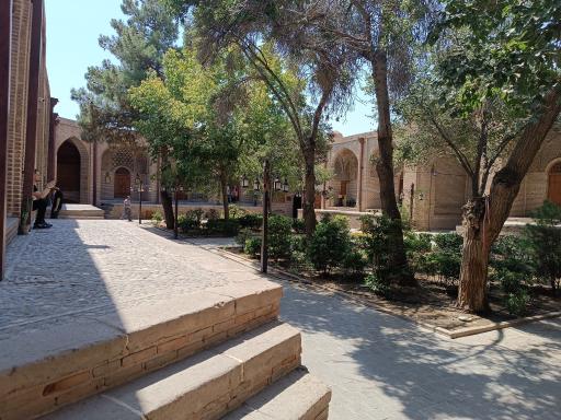 عکس حیاط سعدیه
