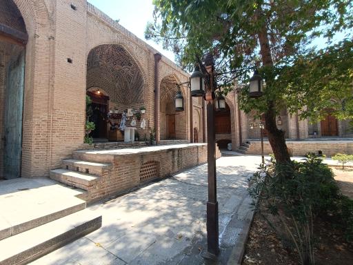 عکس حیاط سعدیه