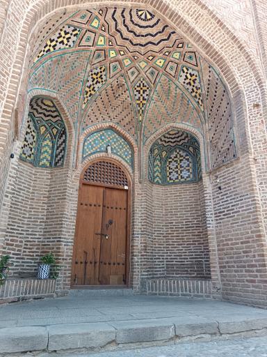 عکس حیاط سعدیه