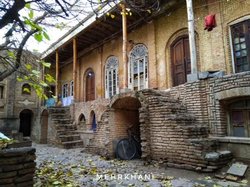 عکس خانه یاشار آذراوغلو