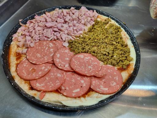 عکس فست‌فود زیتون