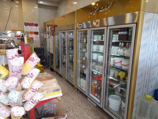 عکس لبنیات سنتی غدیر