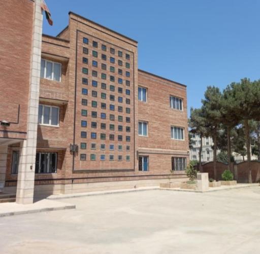 عکس دبیرستان نمونه دولتی ابوتراب (گل نراقی 3)