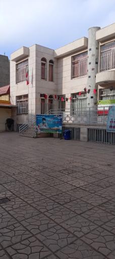 عکس دبیرستان غیردولتی کاوش