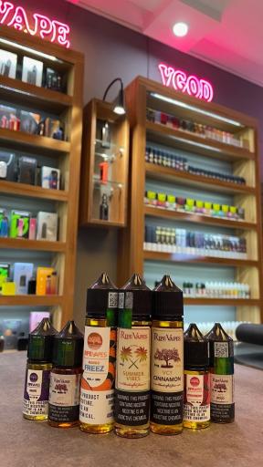 عکس فروشگاه آکام ویپ