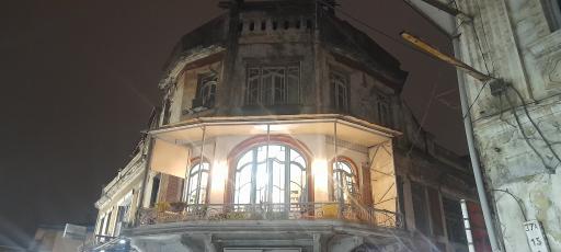 عکس ساختمان جهان (کافه تلفنخانه)