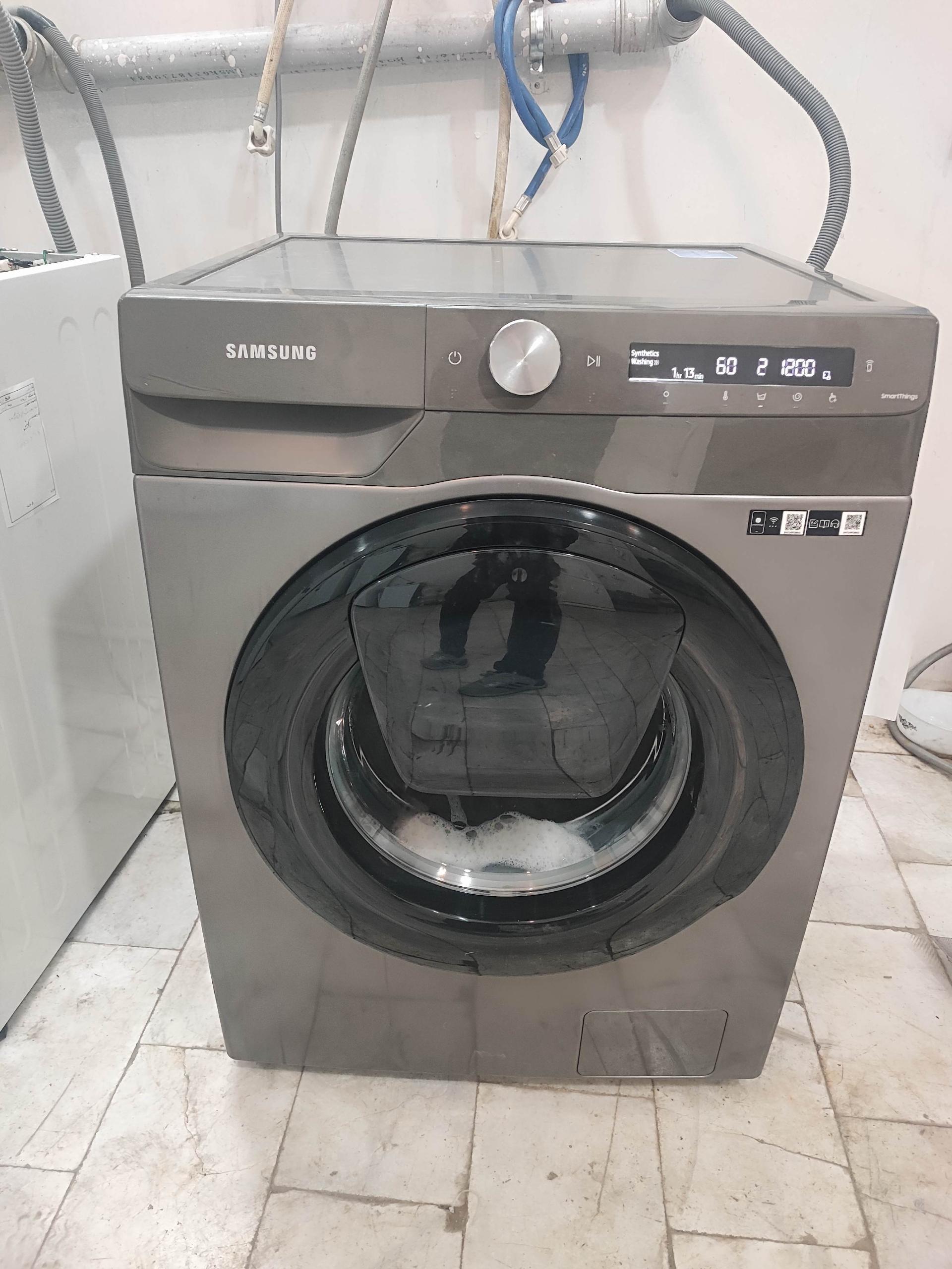 عکس تعمیر لباسشویی و یخچال فریزر پارس