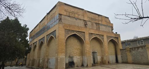 عکس مقبره آبش خاتون