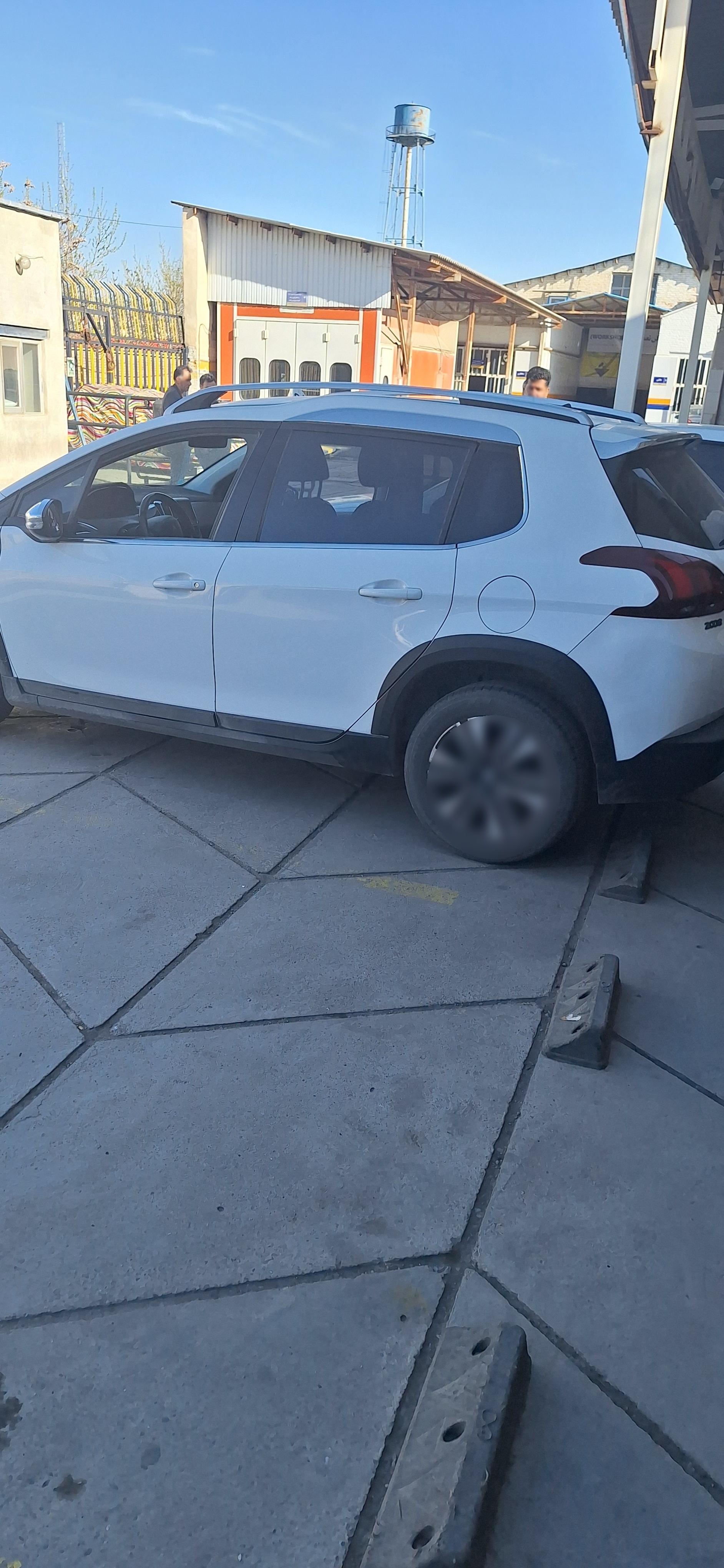 عکس ایران خودرو نمایندگی مختاری و الماسی ۱۹۰۷