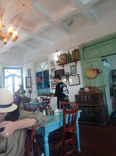 ساختمان جهان (کافه تلفنخانه)