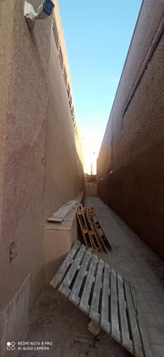 عکس دژ محافظ بازار شاهزاده فاضل