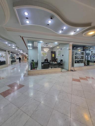 عکس مشاورین مسکن و املاک اوپال