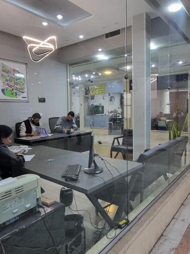 عکس مشاورین مسکن و املاک اوپال