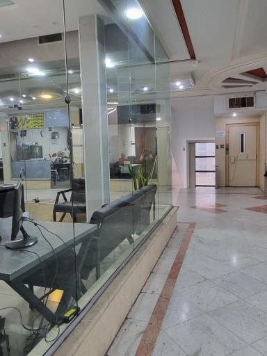 عکس مشاورین مسکن و املاک اوپال