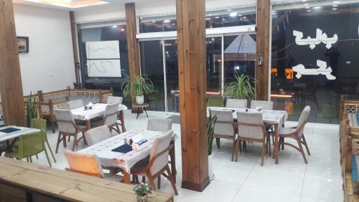 کباب سرای شب نشین