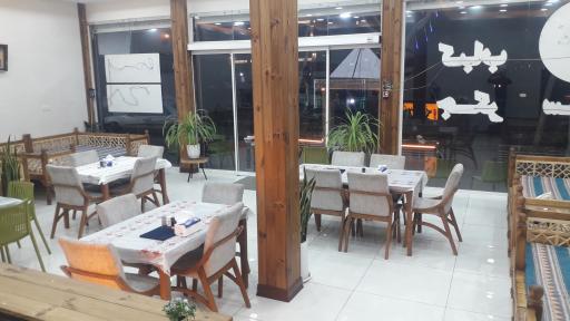 کباب سرای شب نشین