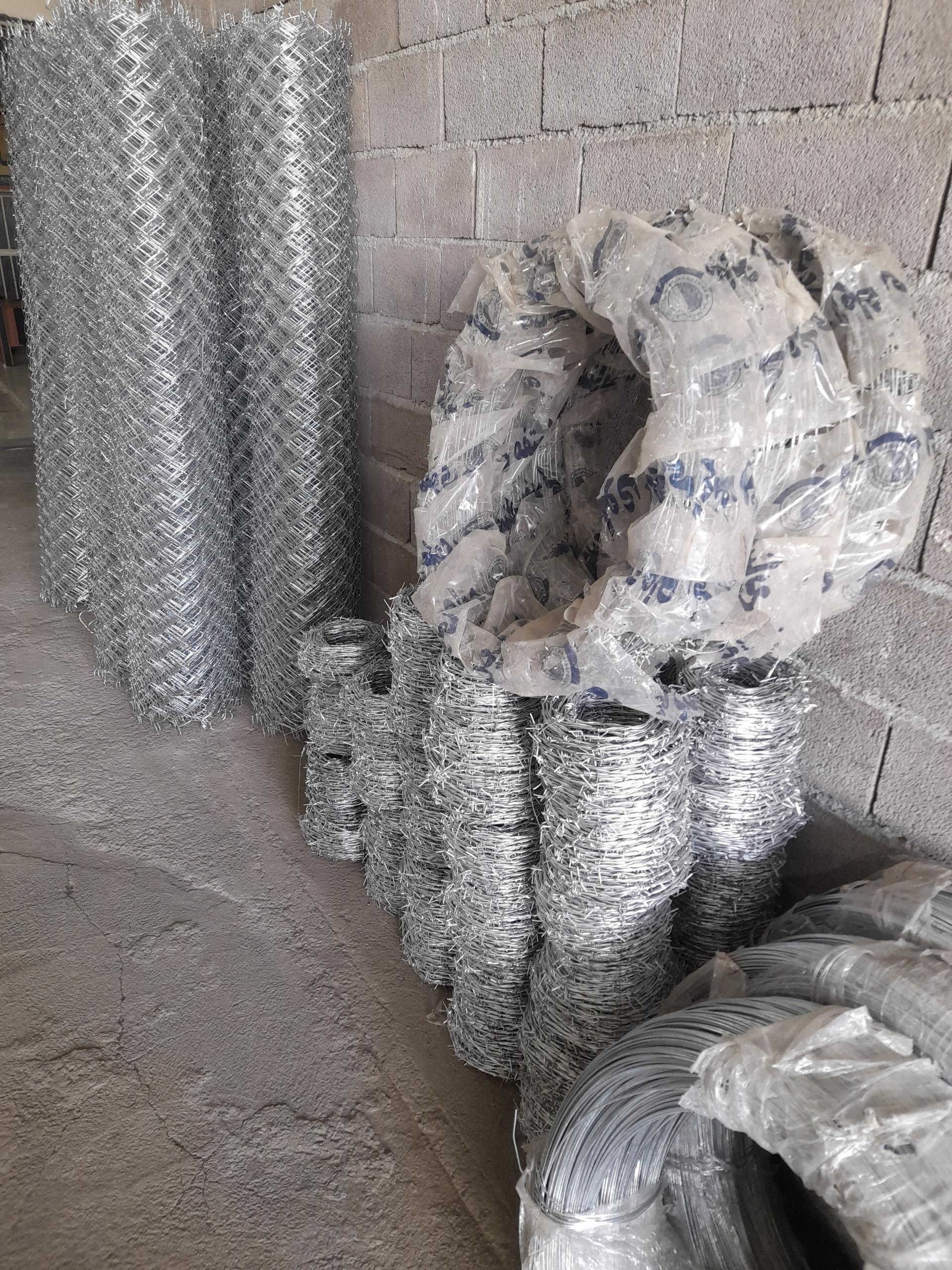 عکس کارگاه تولیدی روژهلات فنس مظفر