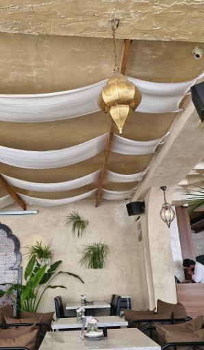 عکس رستوران لبنانی لبینا