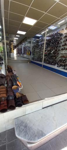 عکس فروشگاه کفش نهرین