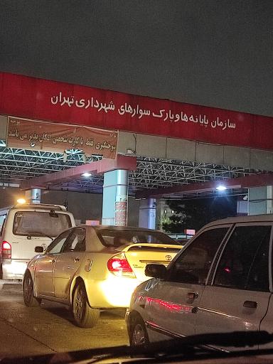 عکس پمپ بنزین ترمینال غرب 212