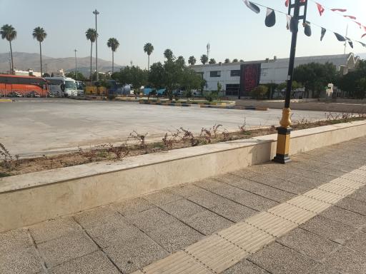 عکس پارکینگ عمومی ترمینال کاراندیش