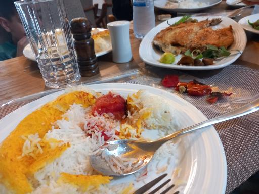 عکس هتل آپارتمان و رستوران سروش