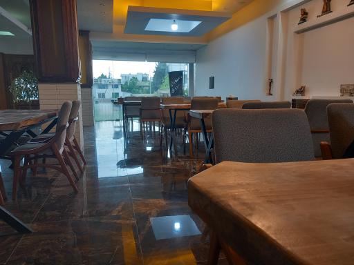 عکس هتل آپارتمان و رستوران سروش