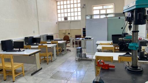 عکس مرکز رباتیک کردستان