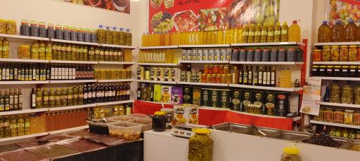 عکس فروشگاه ترشی و زیتون