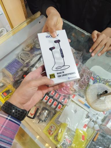 عکس فروشگاه کامپیوتر و موبایل بیست رایانه