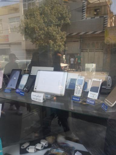 عکس تعمیرات کامپیوتر مرکزی