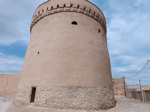 عکس برج خواجه نعمت