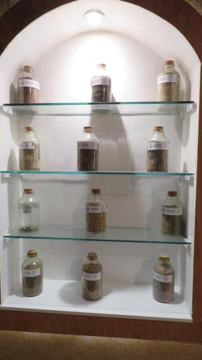 عکس موزه گیاهان دارویی زنجان