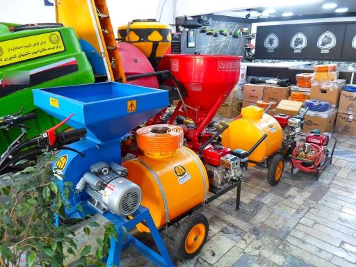 عکس فروشگاه لوازم کشاورزی محسنی