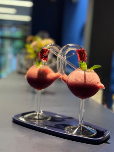 عکس کافه رستوران کاروبار