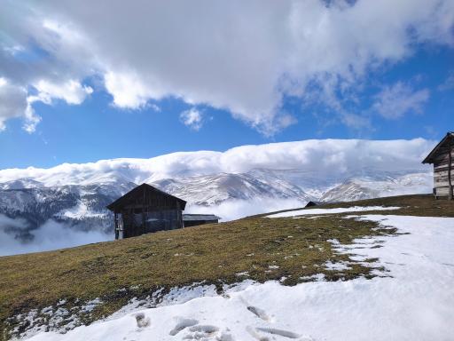 عکس ییلاق چره پشت