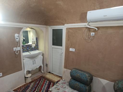 عکس اقامتگاه بوم گردی عمارت تاریخی کیانی زاده