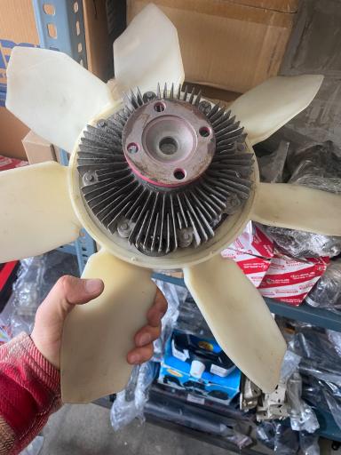 عکس تویوتا یدک علیدوست