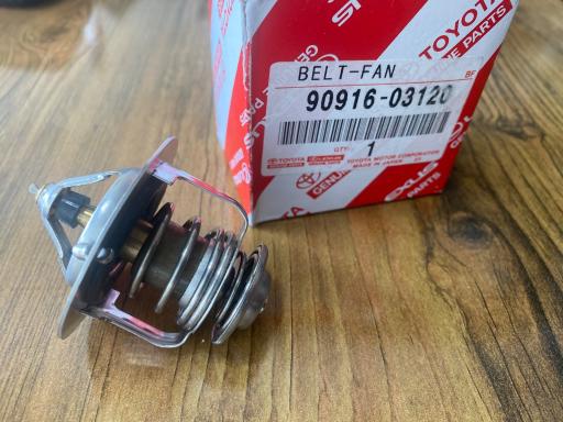 عکس تویوتا یدک علیدوست