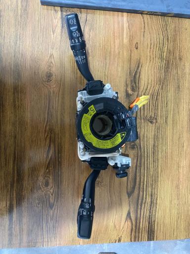 عکس تویوتا یدک علیدوست