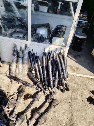 عکس تویوتا یدک علیدوست