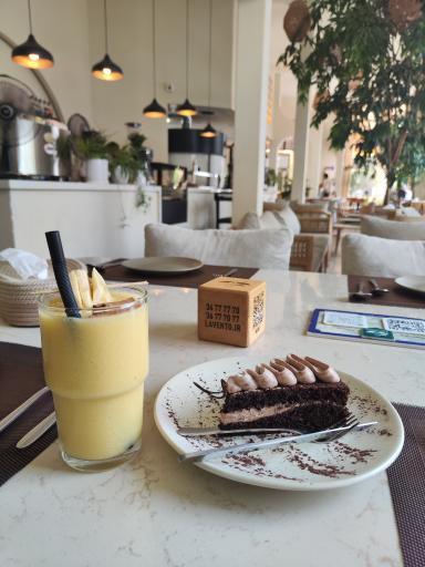 عکس کافه رستوران لاونتو