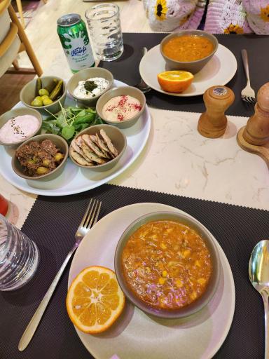 عکس کافه رستوران لاونتو