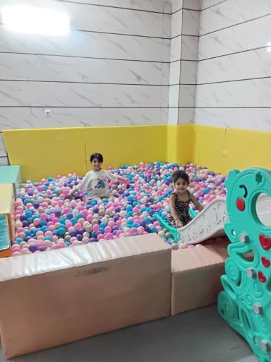 عکس خانه بازی آلبالو